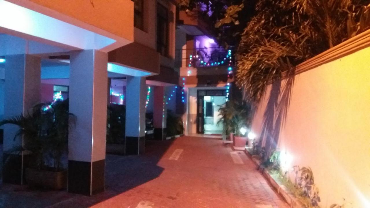 Ayodya Suites Nyali Nyali Beach Buitenkant foto